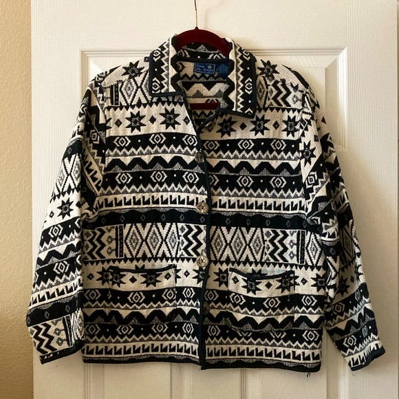 Jane Ashley Jacket in Aztec Design - Size L - Picture 2 of 8
